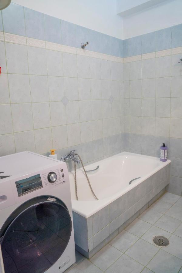 Secret Garden 76 Sq.M. Apartment Close To City Center Ioannina Ngoại thất bức ảnh